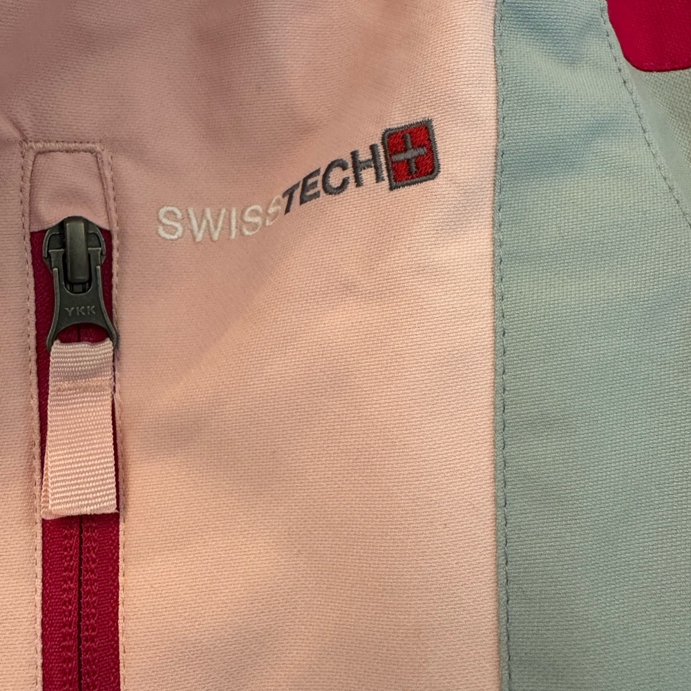 Swiss Tech - Picture 4 of 4